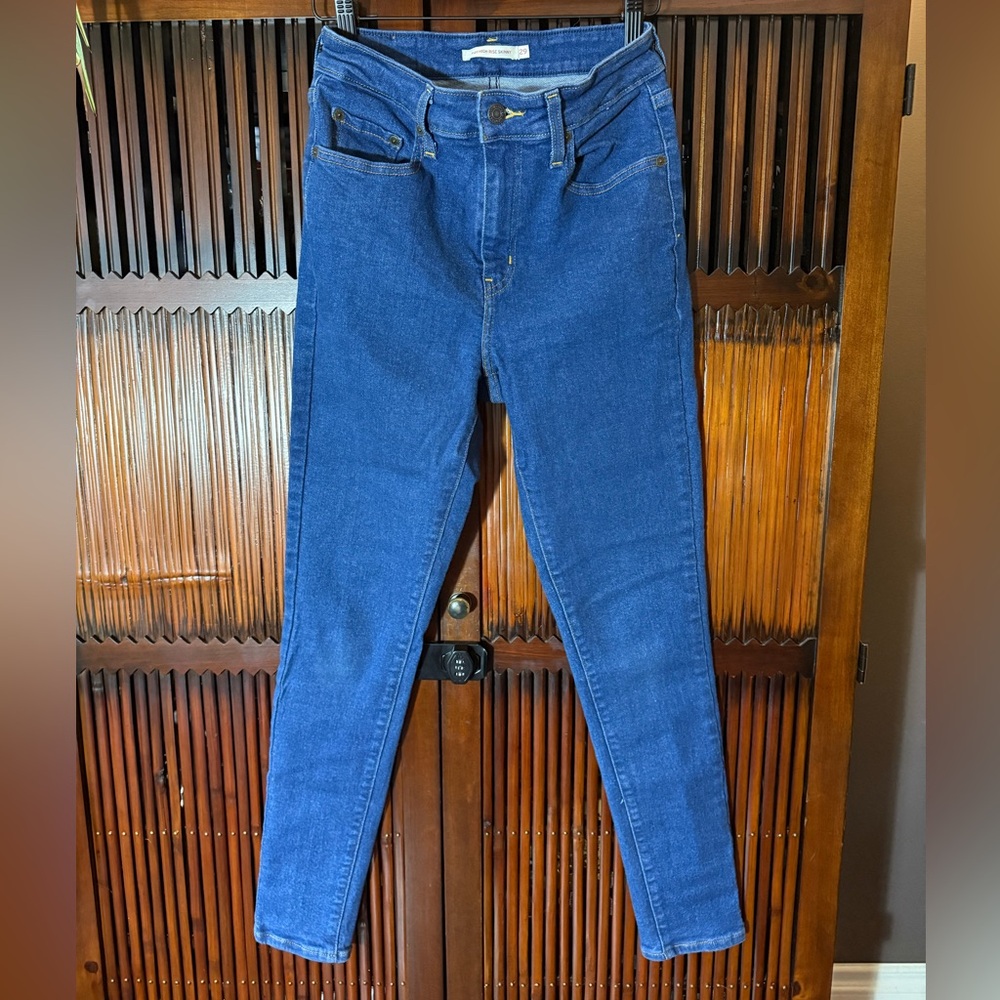 Levi's Women's High Rise Skinny Jeans